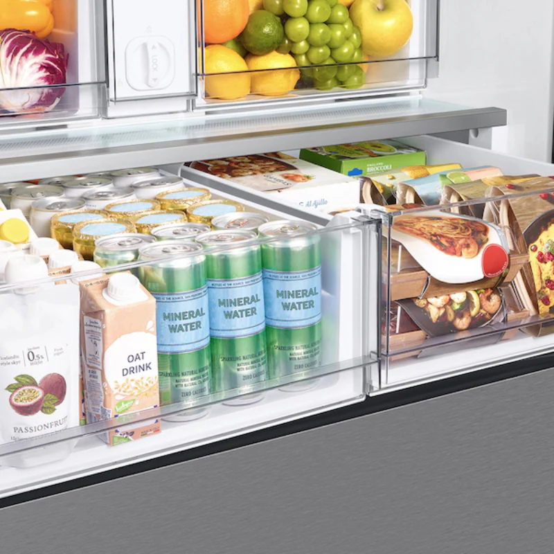 Samsung Bespoke 30 cu. ft. French Door Refrigerator with AutoFill Water Pitcher - Image 7