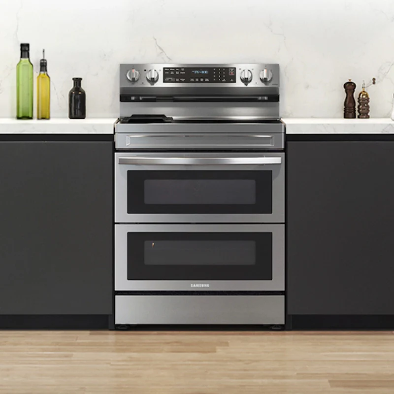 Samsung NE63A6751SS 6.3 cu. ft. Smart Freestanding Electric Range with Flex Duo - Silver - Image 9