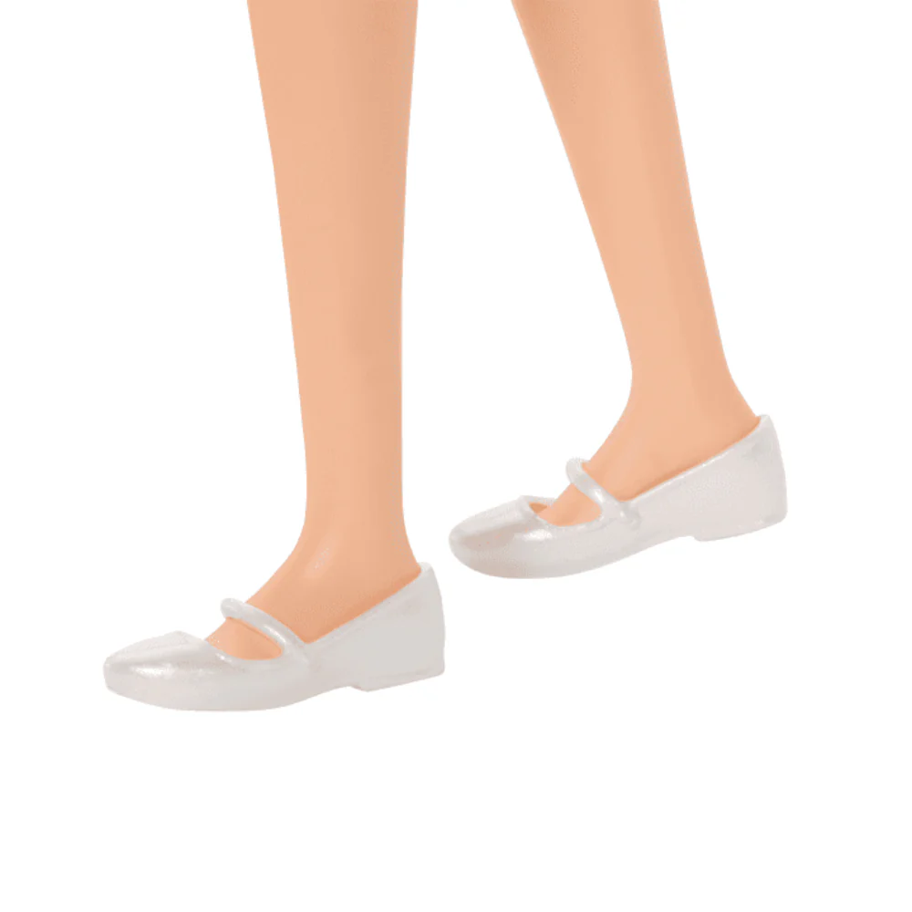 Barbie Fashionistas Doll with Black Hair Pink Gingham Dress and Accessories - Image 4