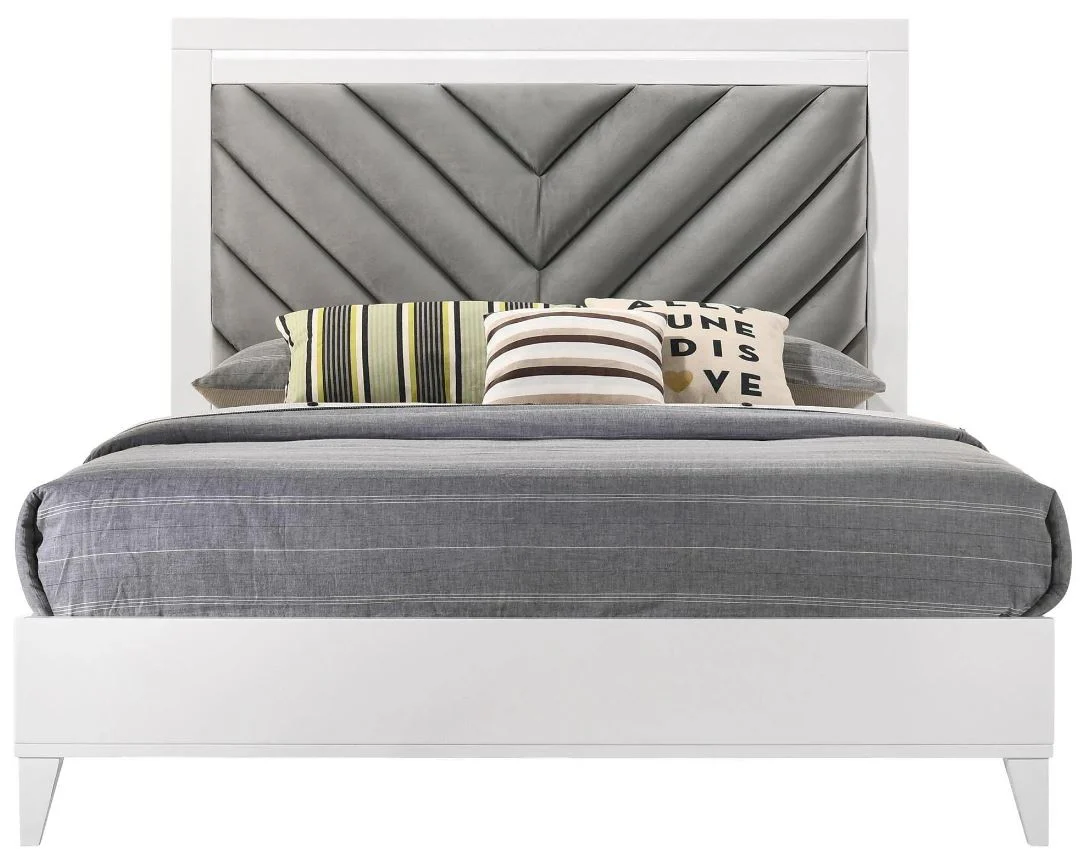 Colby Queen Bed + 2 Nightstands - White - Image 3