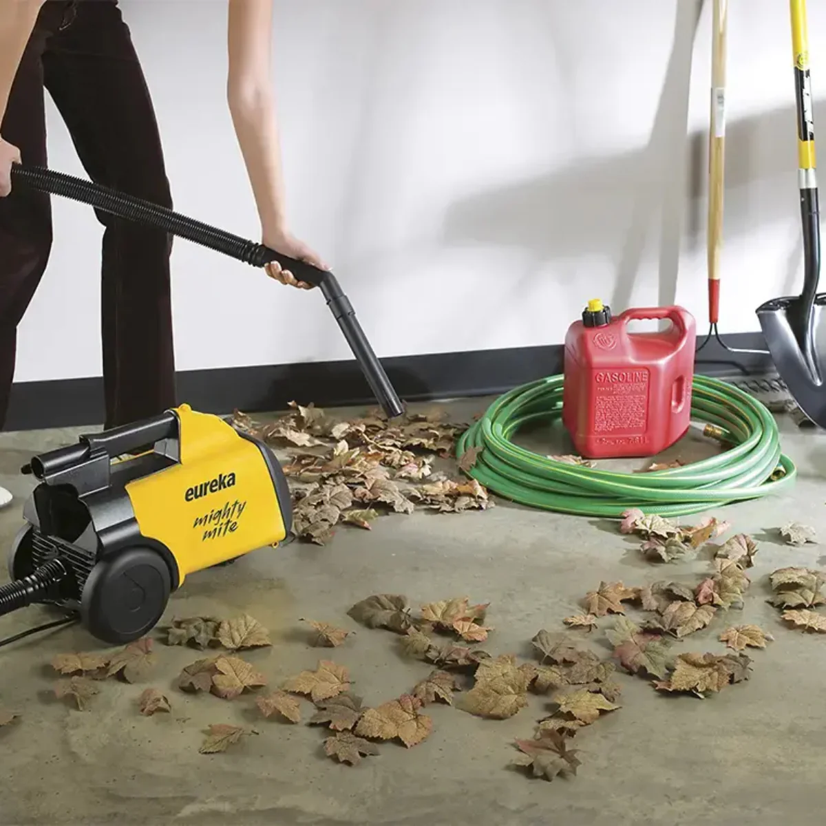 Eureka 3670G Mighty Mite Canister Vacuum - Yellow/Black - Image 4